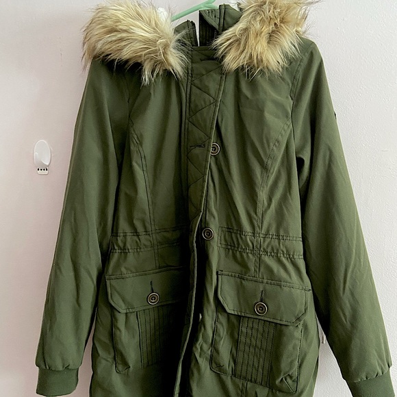 Hollister Jackets \u0026 Coats | Brand New Hollister Heritage Collection Heavy Winter Fur Coat Dark Green | Color: Green/White | Size: M | Bbelihh's Closet